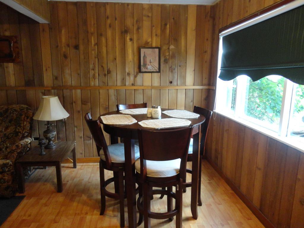 Inn Old Towne Inne Chuckwagon Bar & Grill 3*
